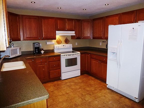 3rd image of 10502 E 9th Ave