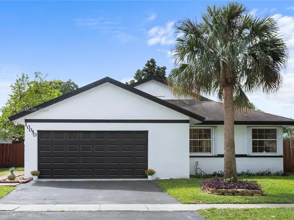 10050 SW 12th St, Pembroke Pines, FL 33025