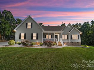 423 Old Dutch Rd W, Indian Trail, NC 28079