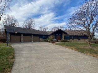 404 Green Ct, Hiawatha, KS 66434