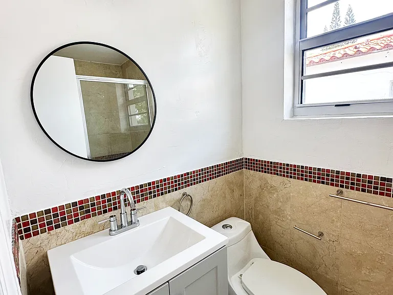 1534 Euclid Ave #C — Photo 11