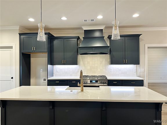 3rd image of 13943 Glen Park Ave