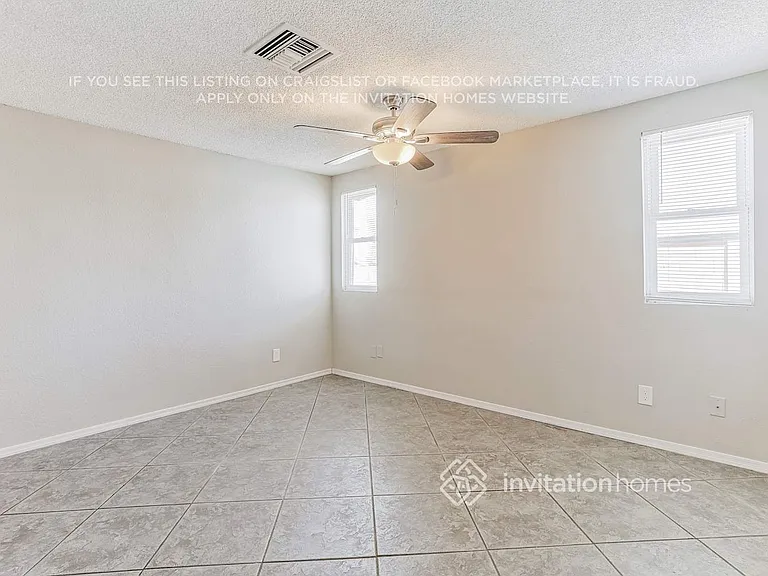 1616 W Los Arboles Pl — Photo 9