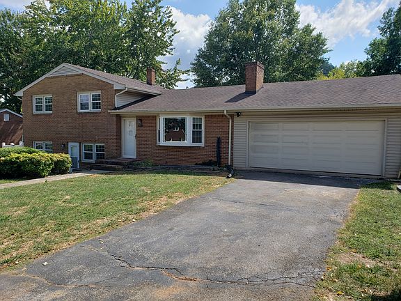 2nd image of 1803 Bridle Ln