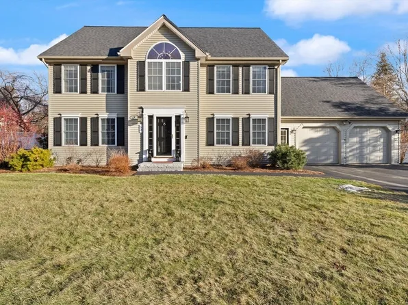 53 Russells Way, Westford, MA 01886