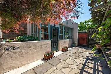 133 Mountain Road