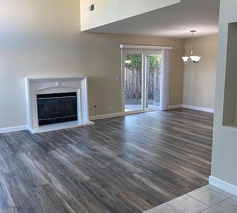 4th image of 1406 Elkwood Dr