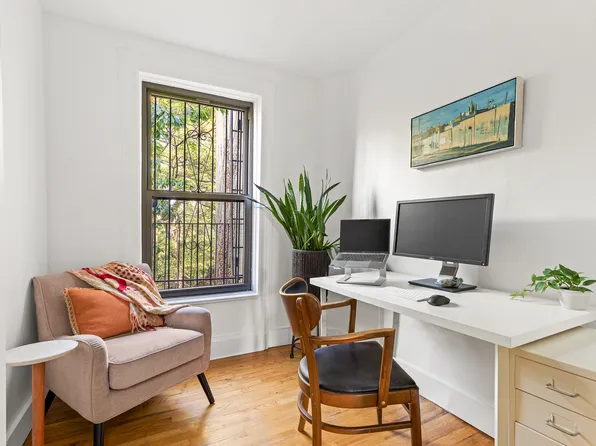 295 6th Avenue image 14 of 20