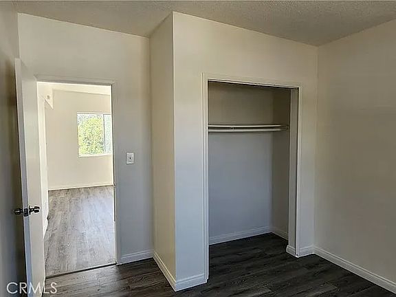 4th image of 912 E 90th St #1/2