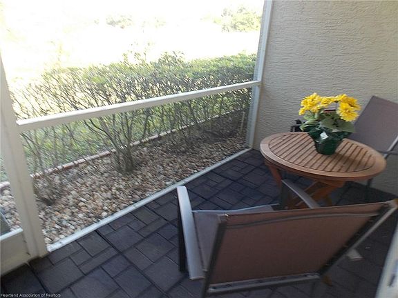 4th image of 701 Salamanca Ct