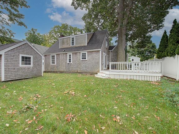 4th image of 21 Sycamore Ln