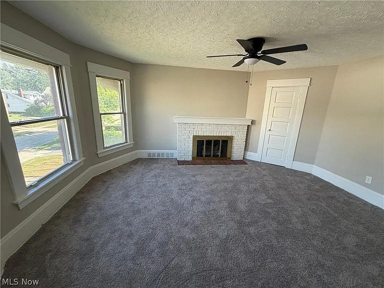 1462 Felton Rd — Photo 12