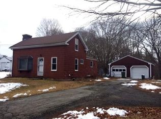 43 Harwood St, Oxford, MA 01540