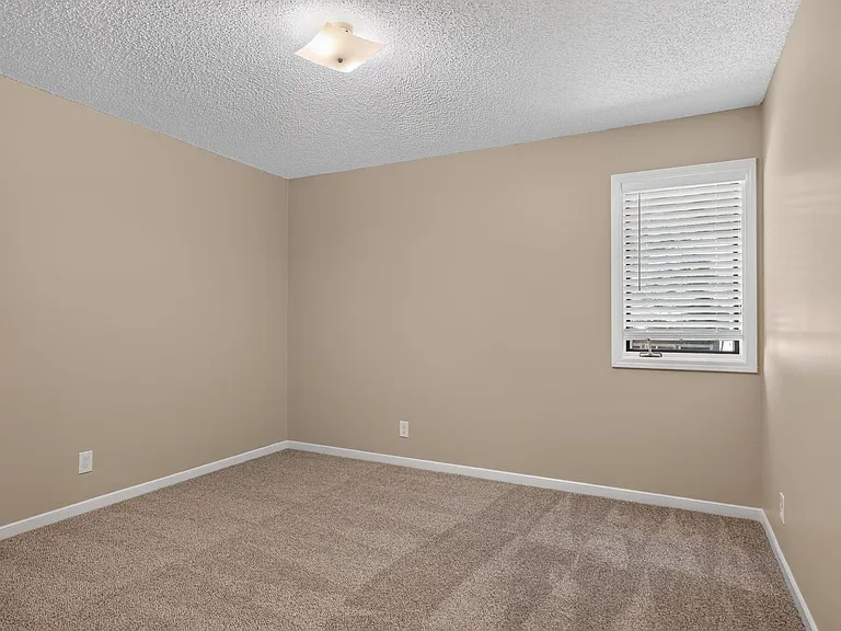 10800 W 116th St — Photo 36