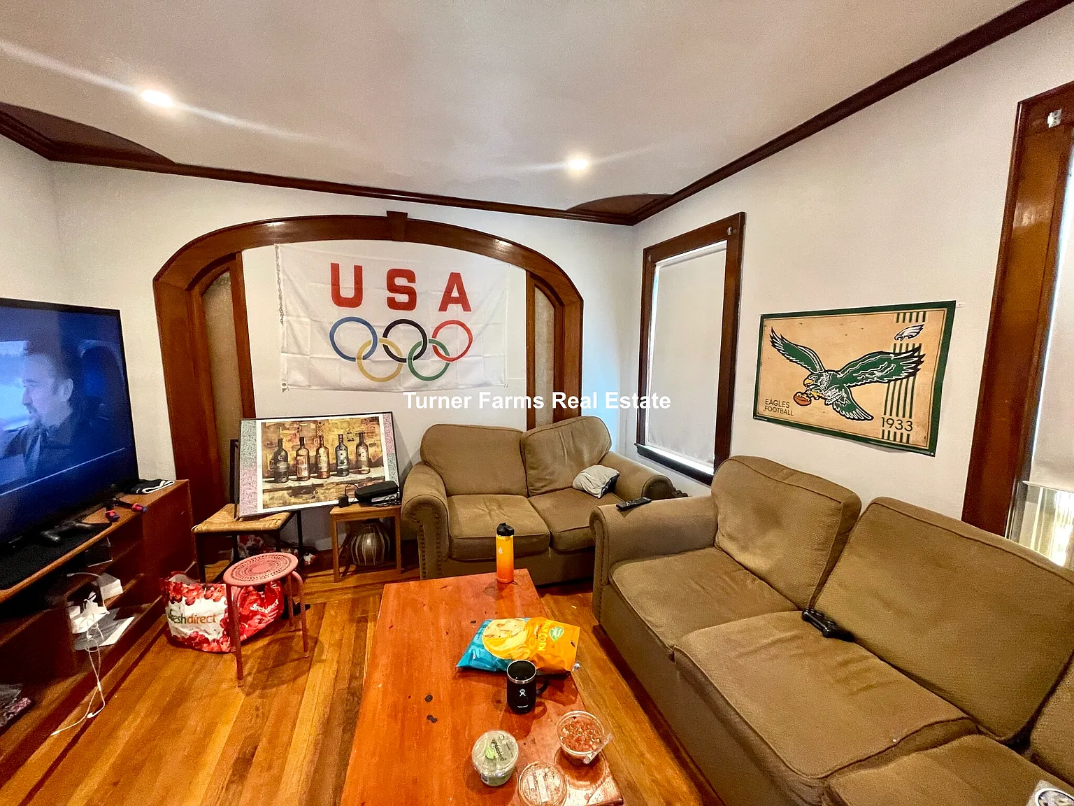 3 bed, 9999 sqft, $4,300 — Photo 3