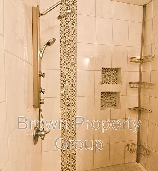 5804 Norman Pl — Photo 22
