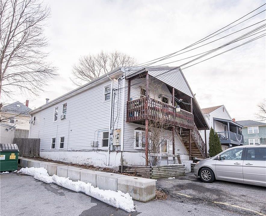 1st image of 10 Yarmouth St