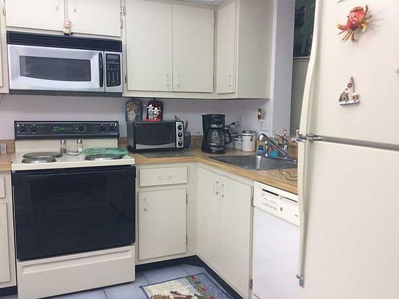4th image of 260 NW 76th Ave APT 406