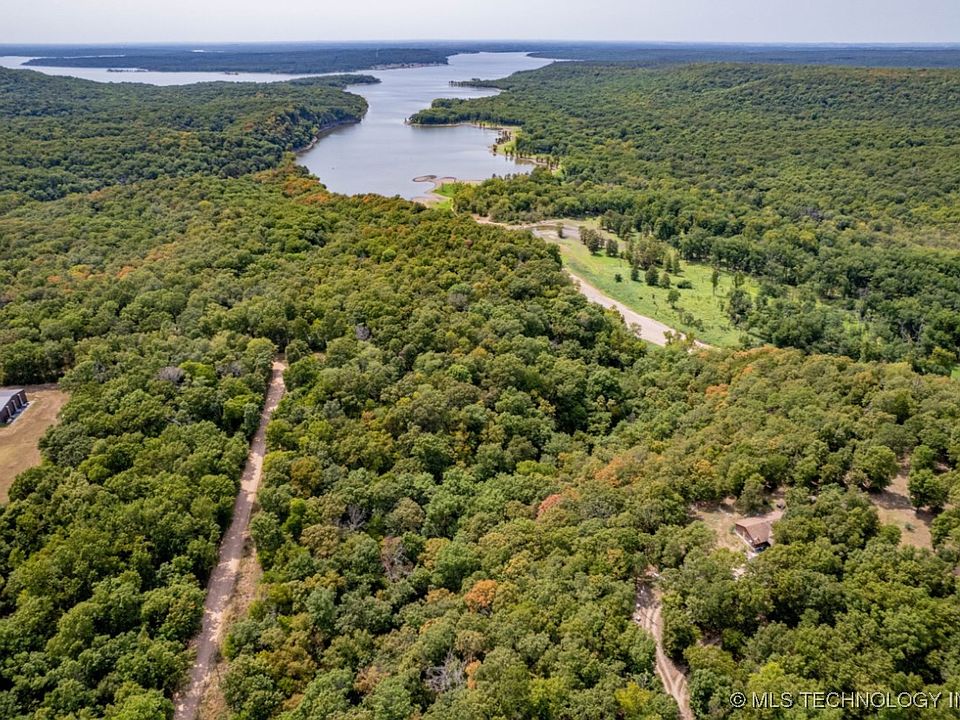 2nd image of 1 W 700th Rd