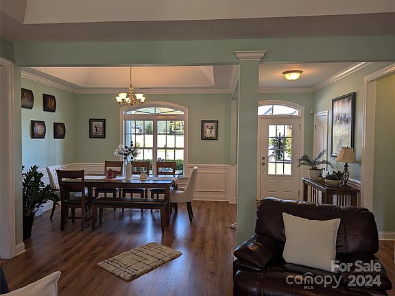 2nd image of 6954 Pin Oaks Dr