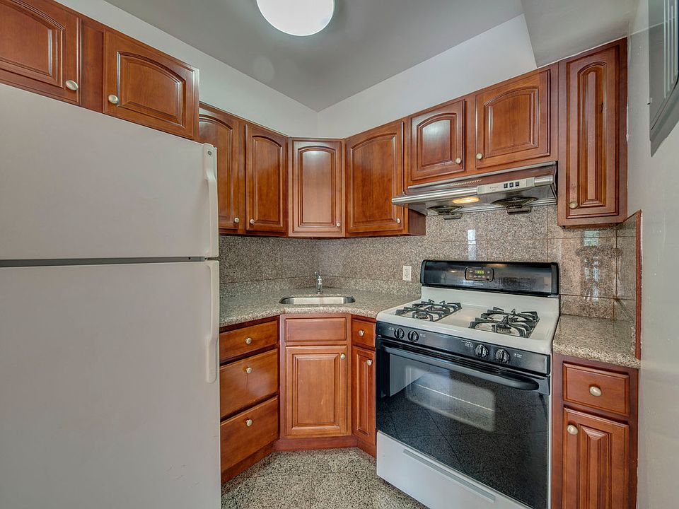 1st image of 30-19 32nd St #1F