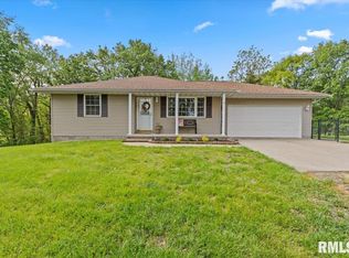 215 Zimmerman Rd, Metamora, IL 61548