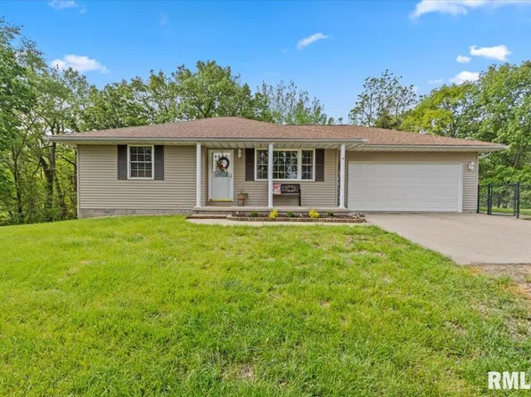 215 Zimmerman Rd, Metamora, IL 61548