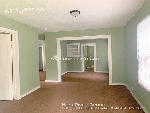 3rd image of 2546 Brookway St
