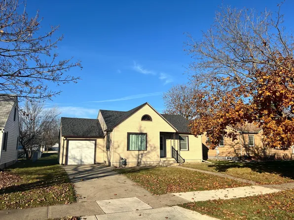 1915 1st Ave NE, Austin, MN 55912