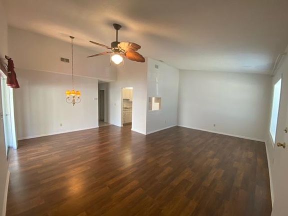 5th image of 6 Eagle Ln