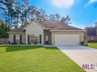 26245 Cottonwood Ct, Denham Springs, LA 70726