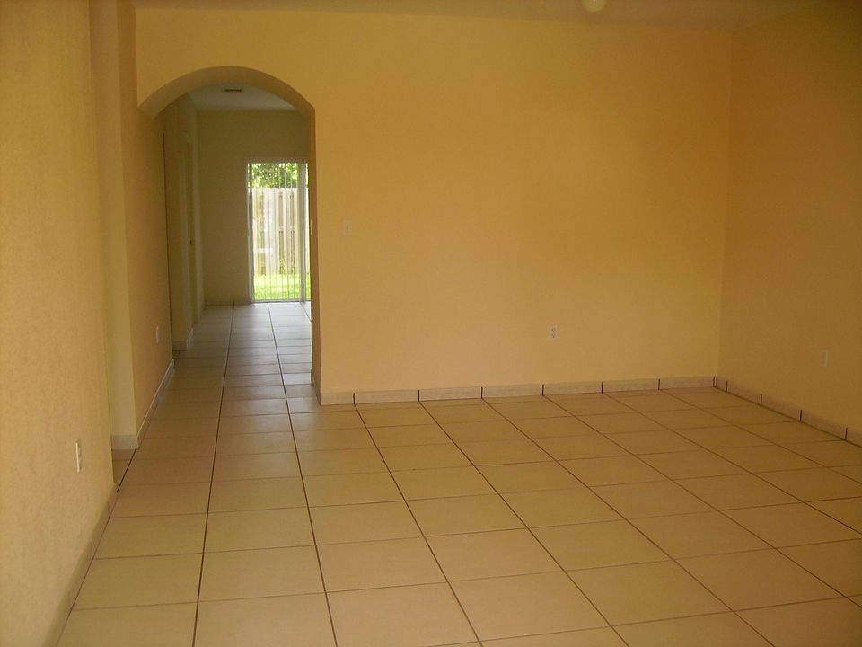 2nd image of 1615 SW 2nd Ct