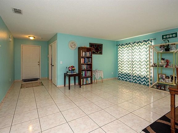 4th image of 13062 Prairie Meadows Dr