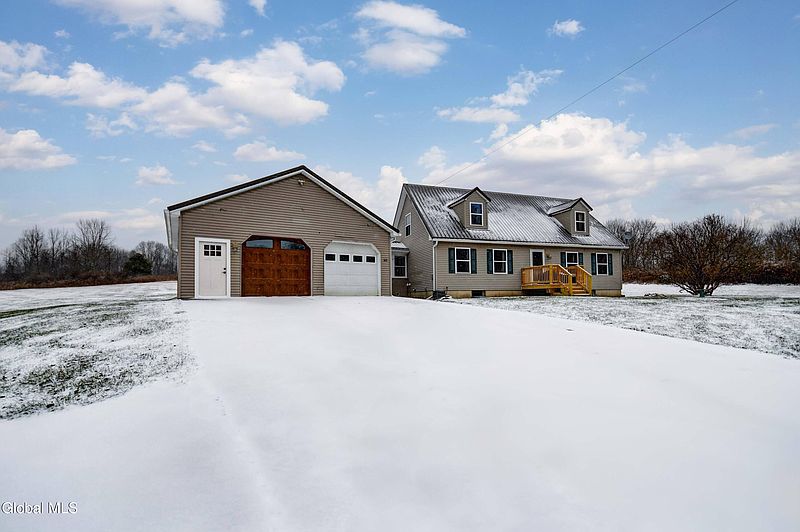 3rd image of 473 Maples Road