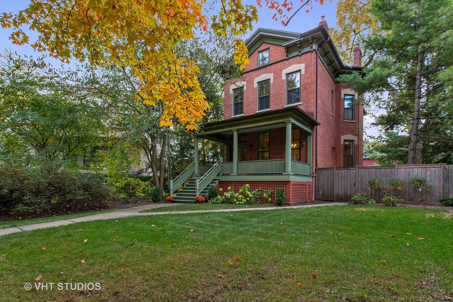 1622 Ridge Ave photo 1