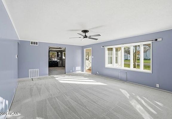 5th image of 5290 New Haven Dr