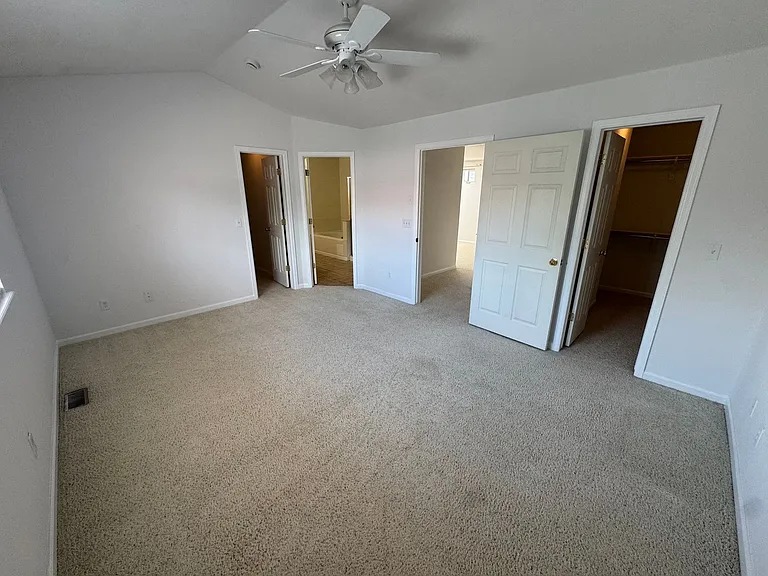 4505 S Auckland Ct — Photo 15