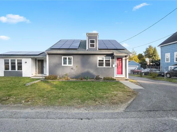 208 Joffre Ave, Woonsocket, RI 02895