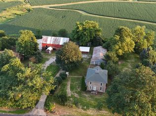 26596 Fairhaven Rd, Chadwick, IL 61014