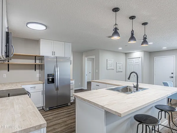 5643 SABENA Road, Jacksonville, FL 32207