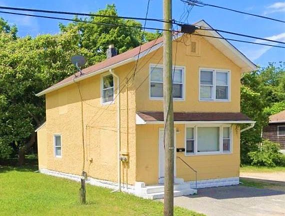 3rd image of 29 Center St