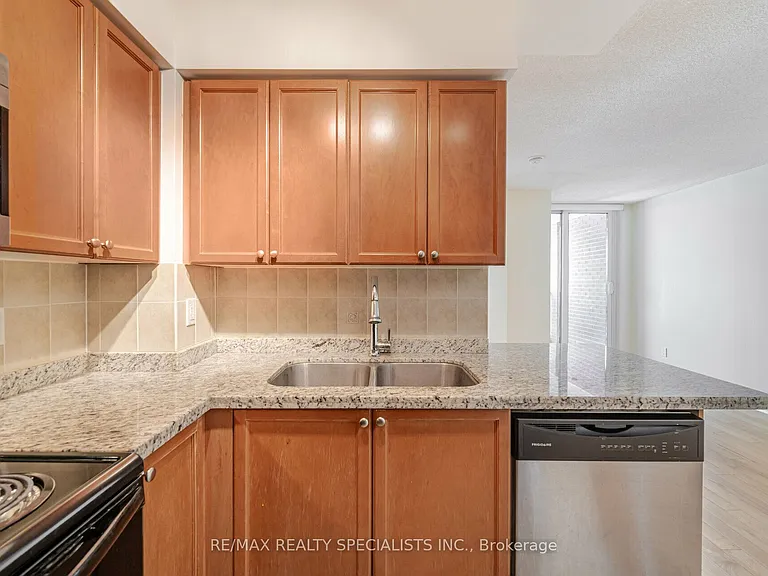 4090 Living Arts Dr #711 — Photo 15