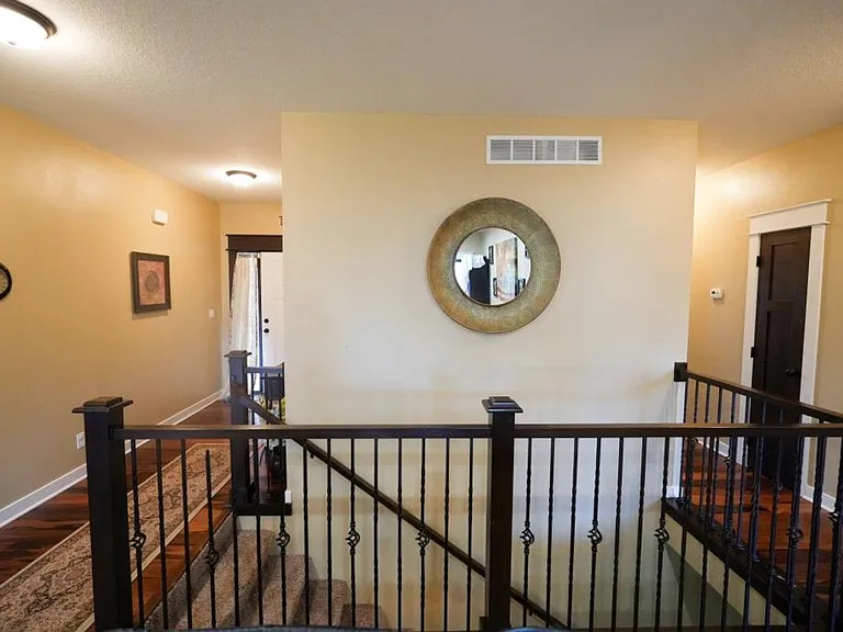 14820 Horton Ave — Photo 11