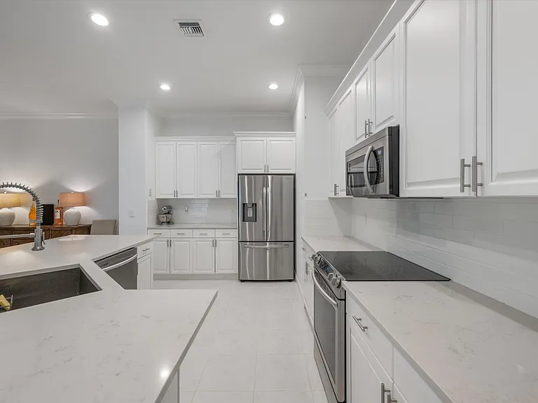 2920 Twin Oaks Way — Photo 14