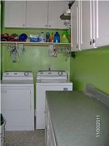 5th image of 2908 Easton Ave