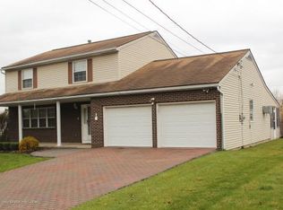 903 Jeanette Rd, Endicott, NY 13760