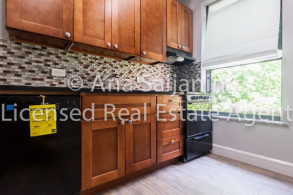 Rented by Citi Zone Realty | media 26