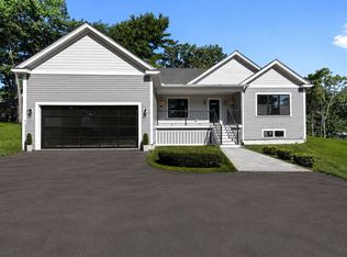 77 Farm St, Wakefield, MA 01880