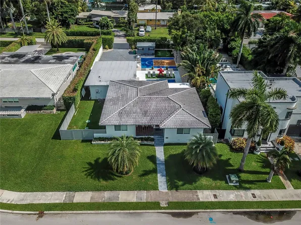 1105 NE 89th St, Miami, FL 33138