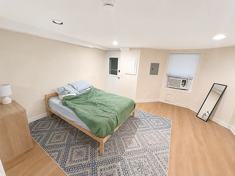 1829 Monroe St NW #1 — Photo 7